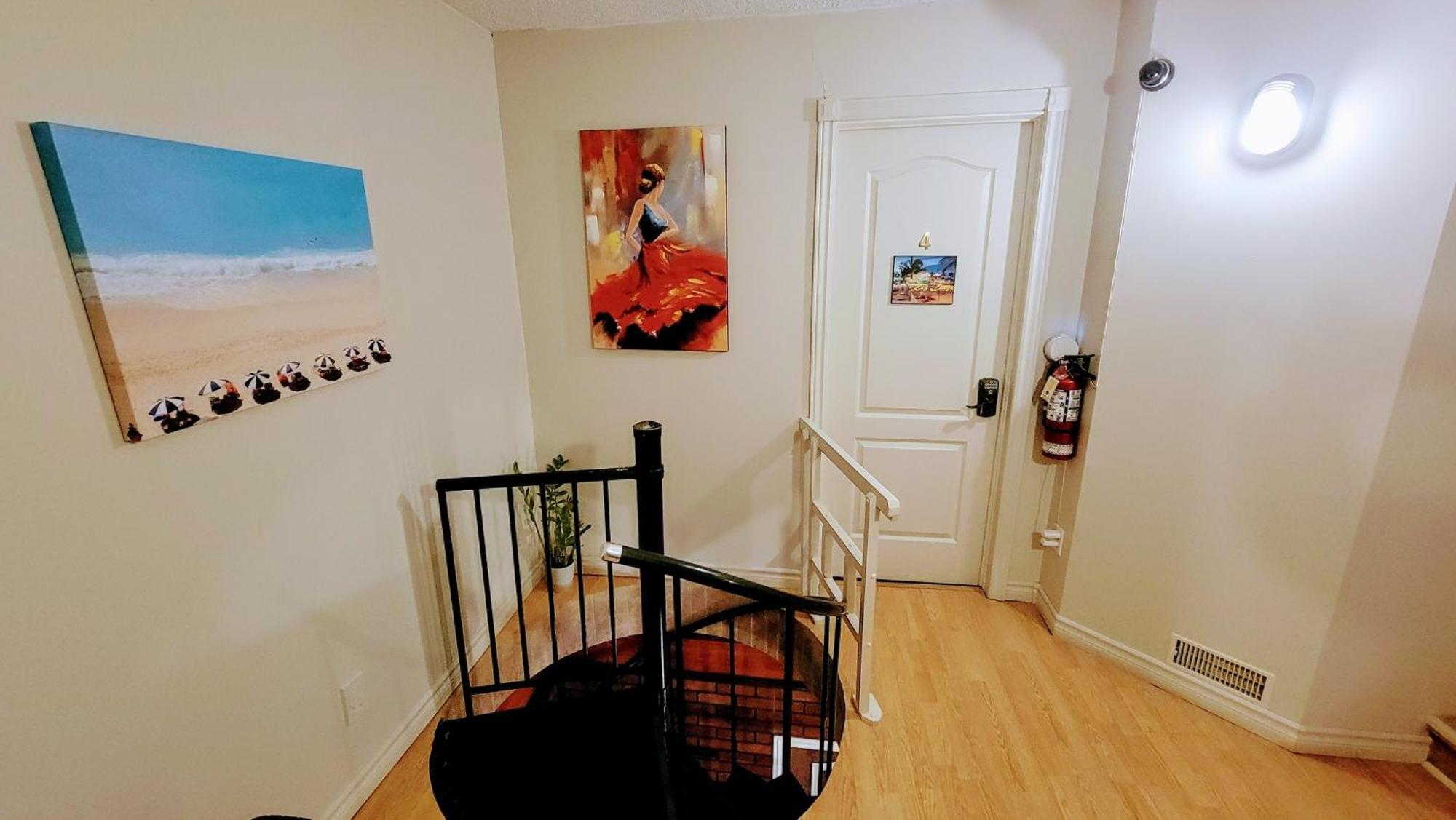 Kokomo Inn Bed And Breakfast Ottawa-Gatineau'S Only Tropical Riverfront B&B On The National Capital Cycling Pathway Route Verte #1 - For Adults Only - Chambre D'Hotes Tropical Aux Berges Des Outaouais Bnb #17542O Ruang foto