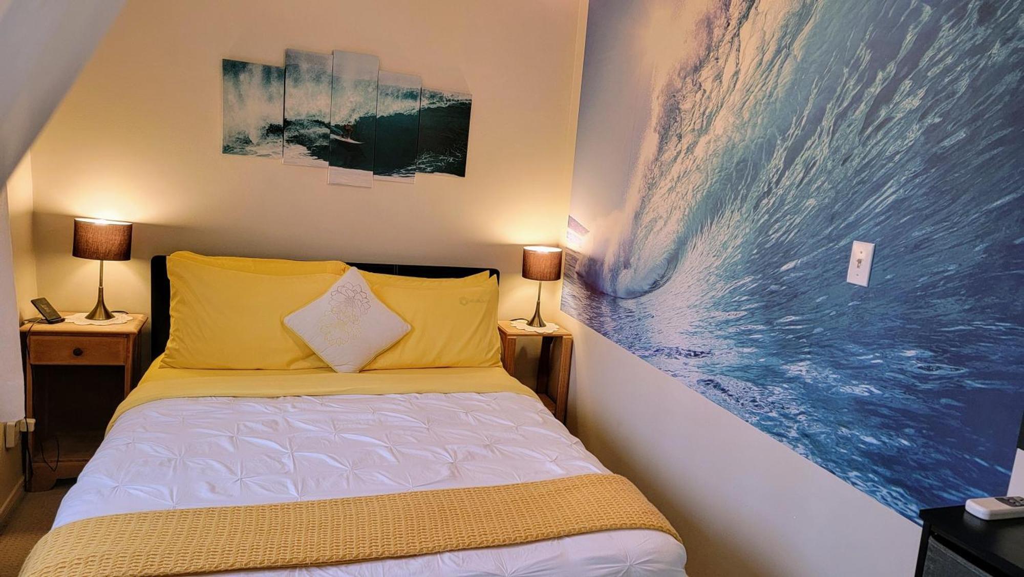 Kokomo Inn Bed And Breakfast Ottawa-Gatineau'S Only Tropical Riverfront B&B On The National Capital Cycling Pathway Route Verte #1 - For Adults Only - Chambre D'Hotes Tropical Aux Berges Des Outaouais Bnb #17542O Ruang foto